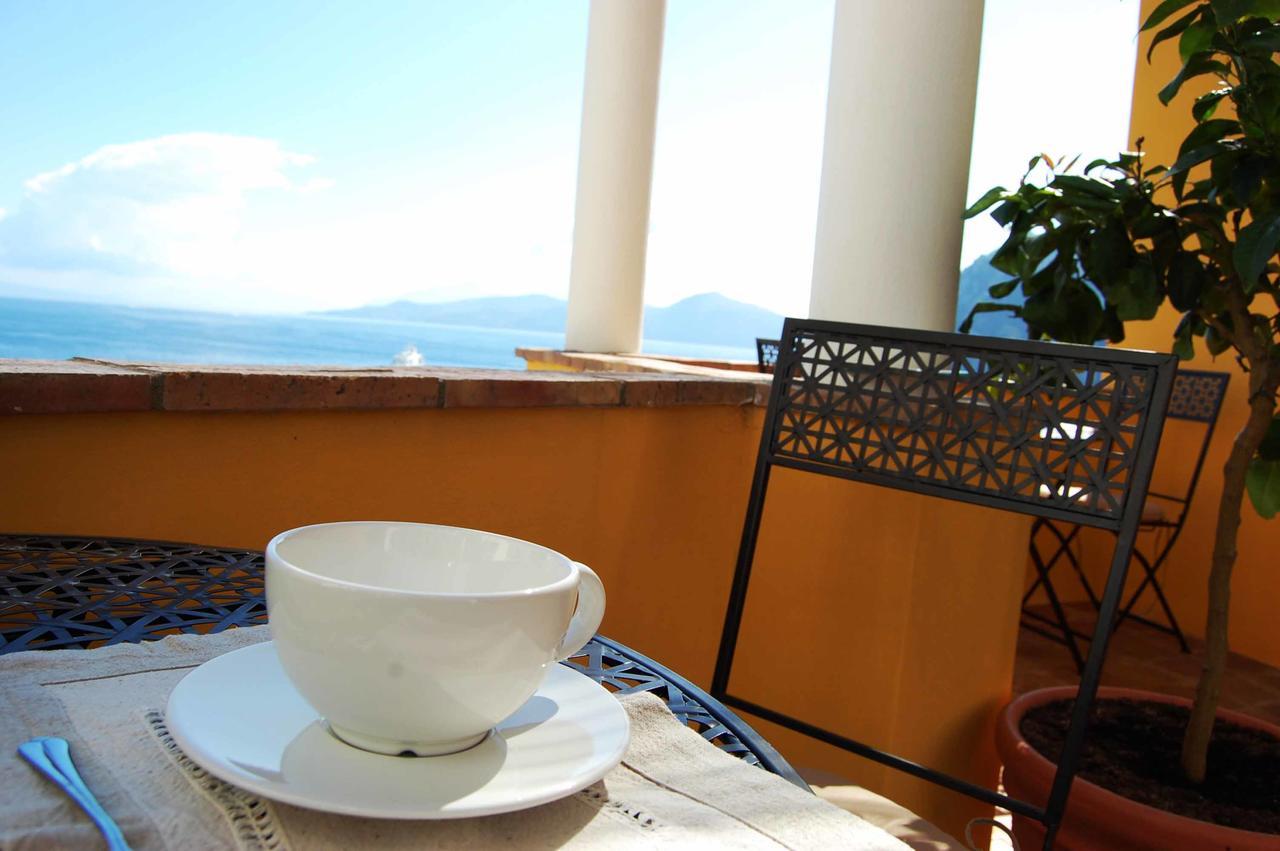 卡普里La Terrazza Sul Mare住宿加早餐旅馆 外观 照片